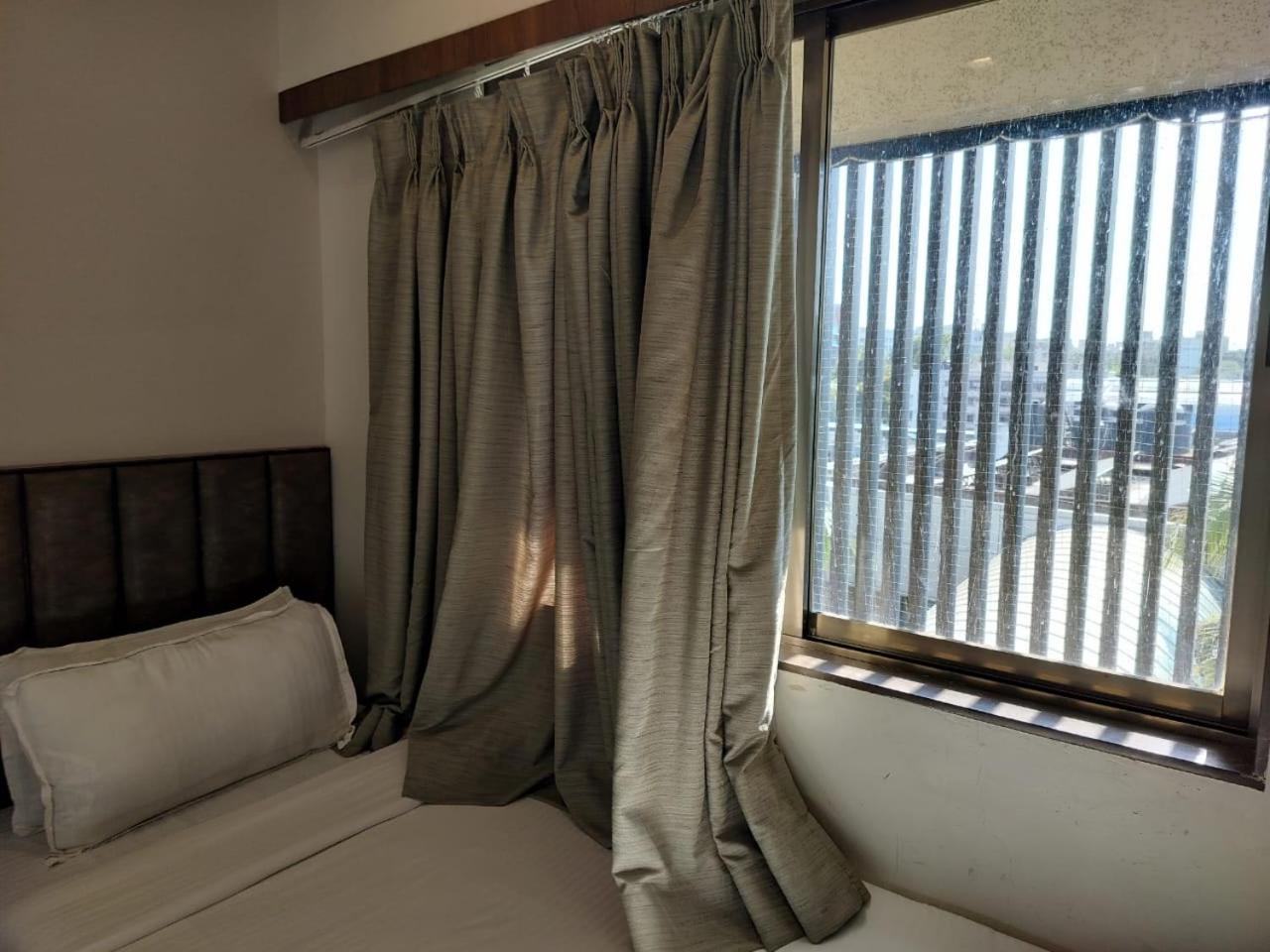Hotel Olten Мумбаи Экстерьер фото